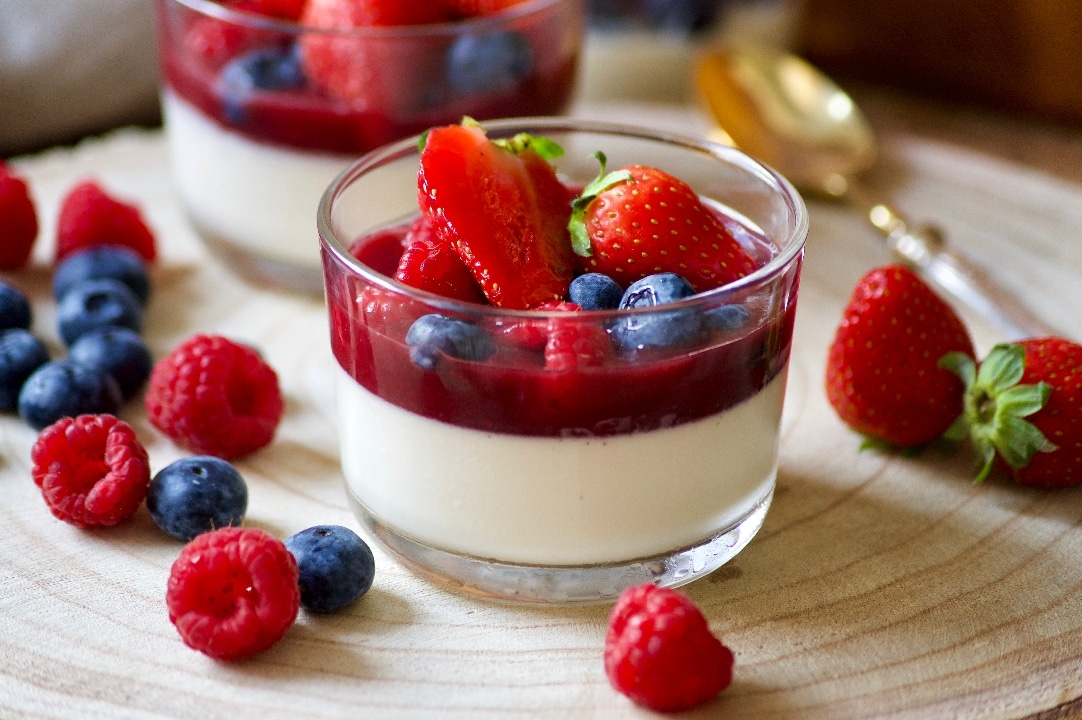  image de Panna cotta fruits rouges